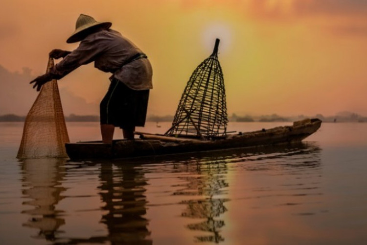 Kumpulan Potret Manusia dengan Alam Sekitar, Mulai di Darat hingga Laut!