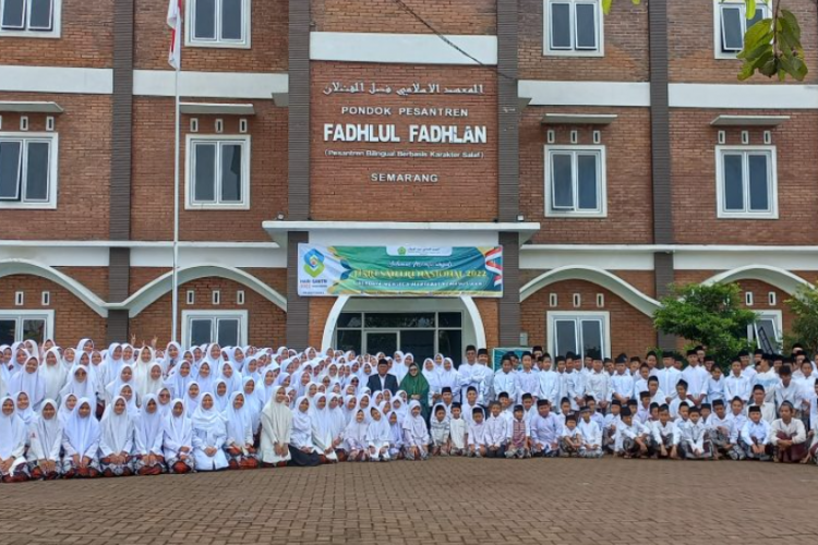 Rekomendasi Pondok Pesantren Terbaik di Semarang dan Favorit Orang Tua, Untuk Berbagai Jenjang Pendidikan