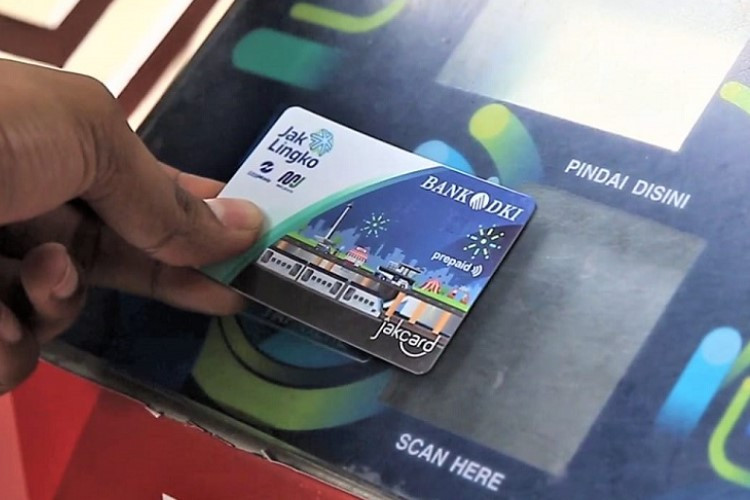 Cara Beli Kartu Transjakarta di Indomaret, Mudah Banget Gaperlu Takut Ribet!