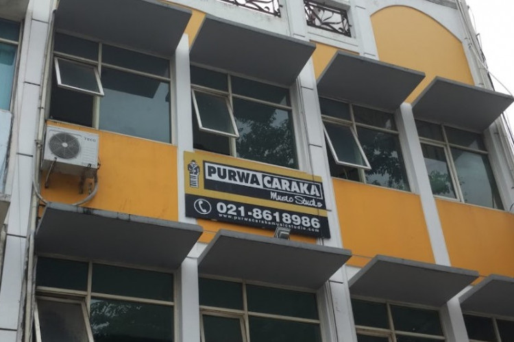 Biaya Les Vokal Purwa Caraka Music Studio (PCMS), Fasilitas Lengkap dengan Guru Profesional