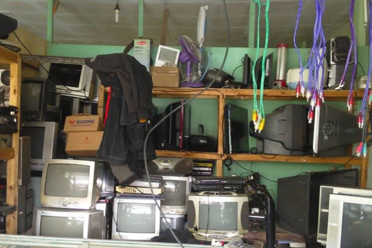 Toko Elektronik Kebumen yang Paling Direkomendasikan 2025, Produk Lengkap dan Miliki Garansi Anti Rusak