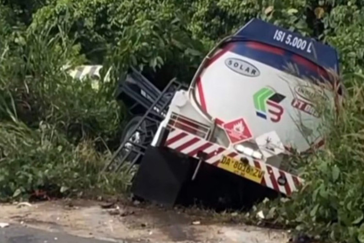 KKN Berakhir Tragis! Lima Mahasiswa ULM dan UNUKASE Meninggal Dunia dalam Kecelakaan di Tanah Bumbu