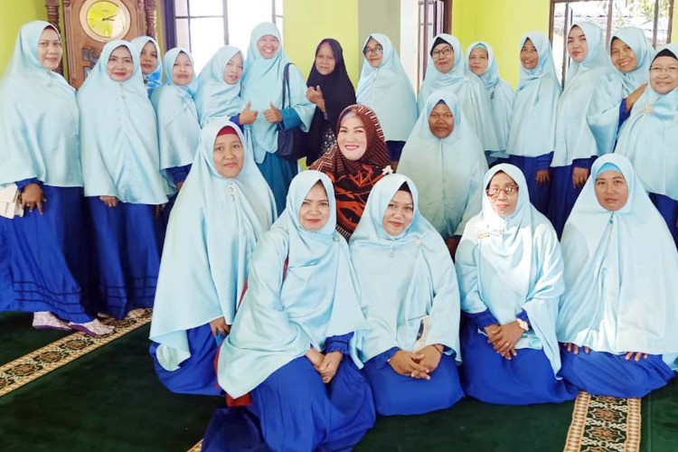 Contoh Teks MC Bahasa Sunda Pengajian Ibu-Ibu yang Singkat dan Mudah Dipraktikkan