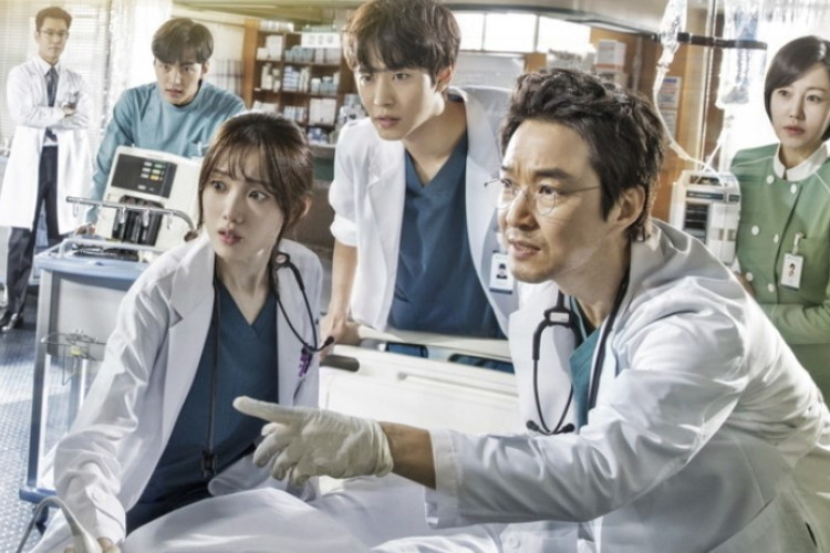 Link Nonton Drama Korea Dr. Romantic Season 3 (2023) 1-2 Episode Sub Indo, Awal Perjuangan Para Dokter di Tempat Pengabdian Baru