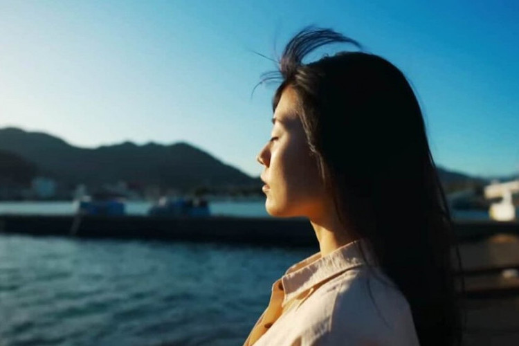 Sinopsis Film Call Me Chihiro (2023), Kisah Kelam Mantan PSK yang Ingin Merubah Hidupnya