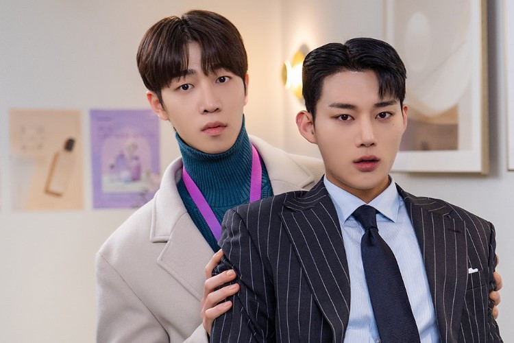 Nonton Drama BL Jun & Jun Episode 5 Sub Indo Lagi Sibuk Kerja Lembur, Kemunculan Seorang Pria Bikin Lee Jun Syok