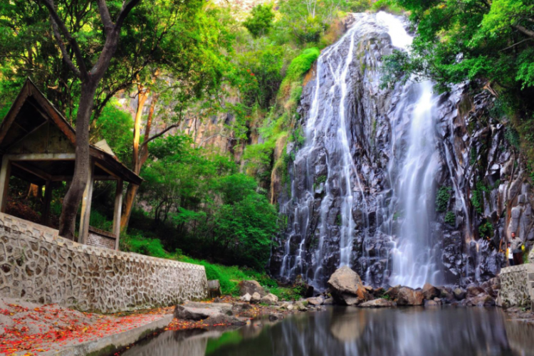 Harga Tiket Masuk Air Terjun Efrata Terbaru 2023, Lengkap dengan Lokasi, Rute, dan Fasilitas Wisata