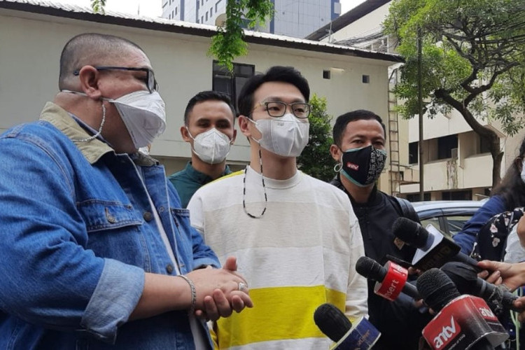 Kasus Dokter Richard Lee Kembali Memanas, Berkas Lengkap Persidangan Siap Digelar!