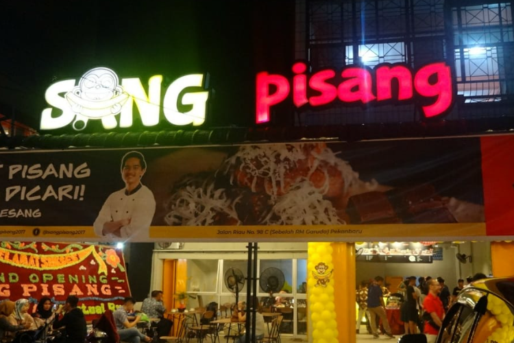 Loker Crew Outlet Sang Pisang Tahun 2023, Lengkap Dengan Informasi Job Desc, Syarat Daftar, Penempatan, dan Gaji