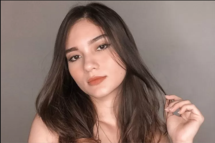 Profil Biodata Dinda Annisa, Aktris Cantik yang Curi Perhatian Warganet Karena Parasnya!