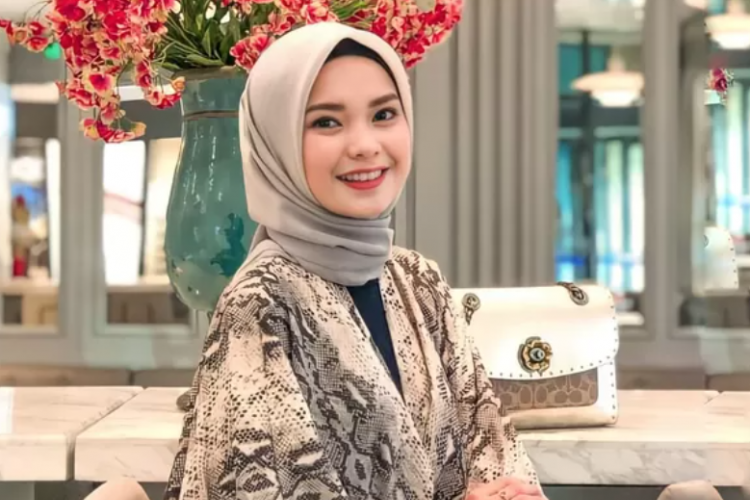 Profil dan Biodata Karina Dinda Lestari dari Umur, Akun Intagram, Hingga Orang Tua, Oknum Dokter Viral Kepergok Selingkuh