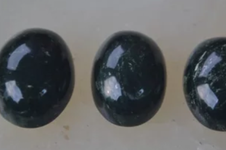 Benarkah Khodam Batu Black Jade Mampu Sembuhkan Penyakit? Begini Kata Medis!