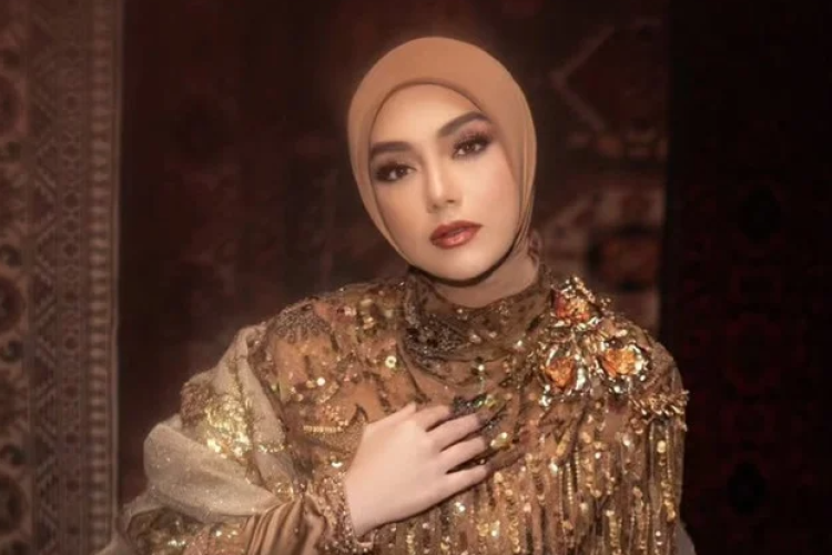 VIRAL! Benarkah Celine Evangelista Main Belakang dengan Jaksa Agung ST Burhanuddin? 
