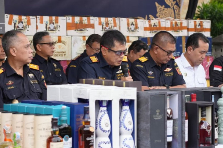 Sindikat Miras Ilegal di Bali Terbongkar, Heboh! Bea Cukai Sita Hampir 20 Ribu Botol Bernilai Rp12,55 Miliar