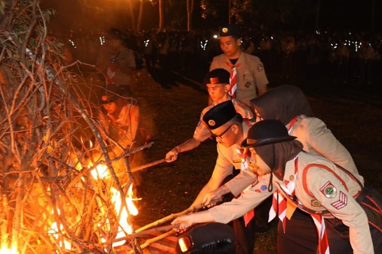 Rangkaian Kegiatan Persami yang Biasa Dilakukan di Sekolah: Mulai Dari Berkemah, Pentas Seni, Sampai Jelajah 