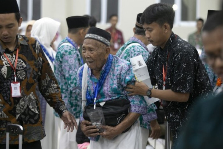 Contoh Surat Permohonan Pendamping Haji yang Baik dan Benar, Serta Syarat dan Dokumen yang Diperlukan