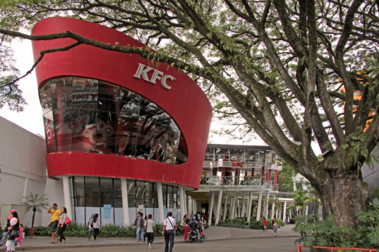 Daftar Cabang Gerai KFC Bandung Terbaru, Ada Menu Baru Yubari Float dan Very Berry Float