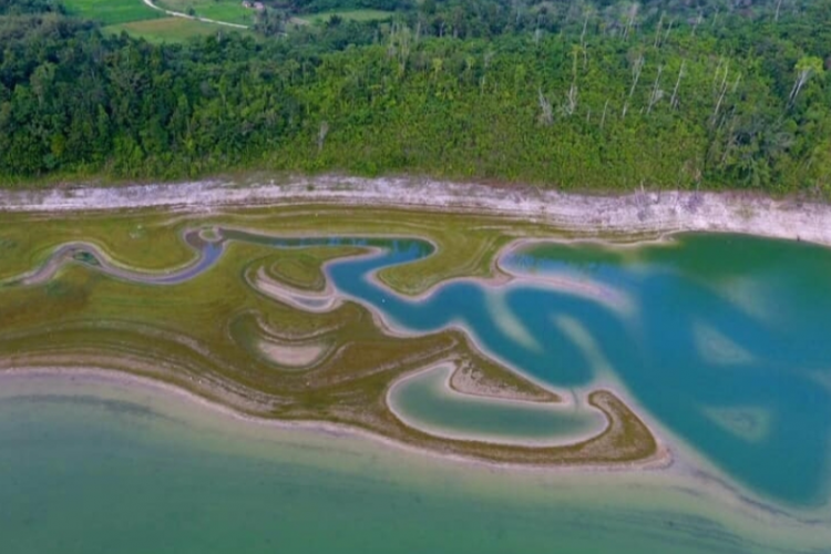 Wisata Danau Tendetung, Sulawesi Tengah: Harga Tiket Masuk 2023, Lokasi, dan Daya Tarik Wisata