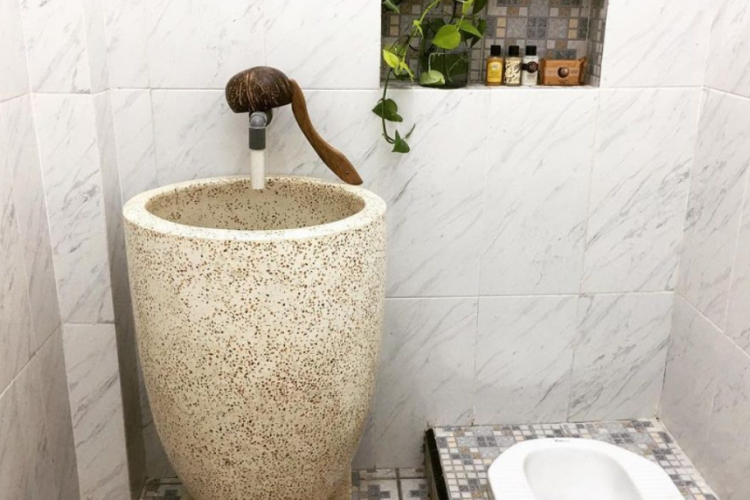 Inspirasi Ide Desain WC Jongkok Modern, Terlihat Elegan dan Lebih Estetik