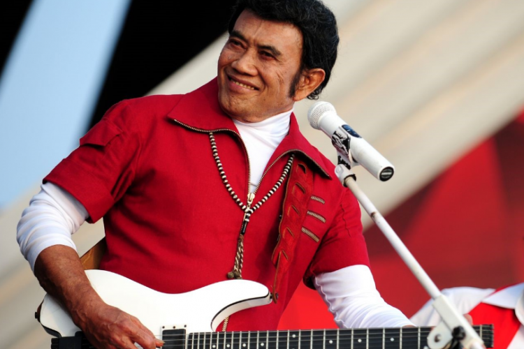 Chord Kunci Gitar Pertemuan - Rhoma Irama Feat Noer Halimah, Lagu Dangdut Populer Hingga Kini