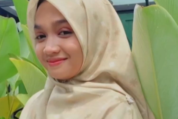 Profil dan Biodata Ning Umi Laila, Ustadzah Gen-Z yang Viral di Tiktok Lengkap Dari Umur, Instagram dan Hobi