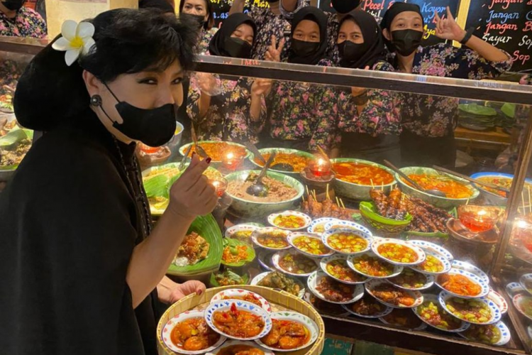 Harga Menu Rekomendasi D'Kambodja Dapur Ndeso Anne Avantie, Semarang Terbaru 2023