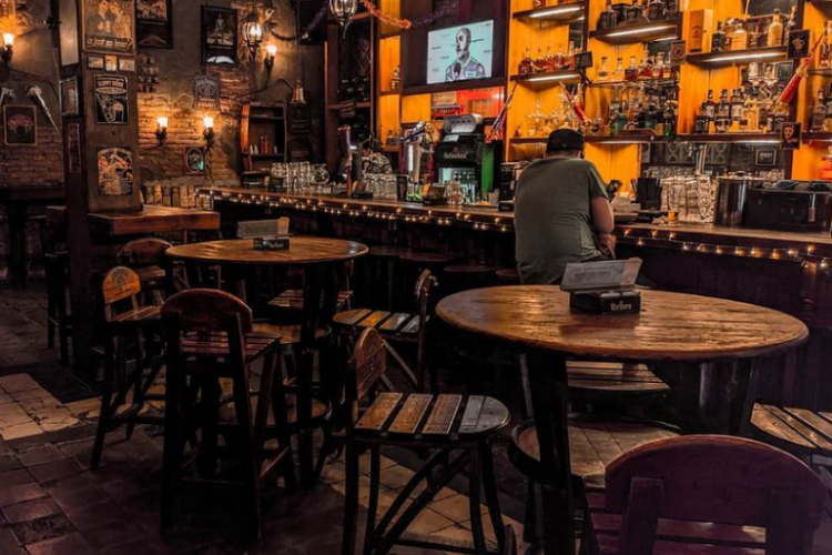 Daftar Harga Menu Camden Surabaya Terbaru 2023, Pub & Bar Populer di Surabaya