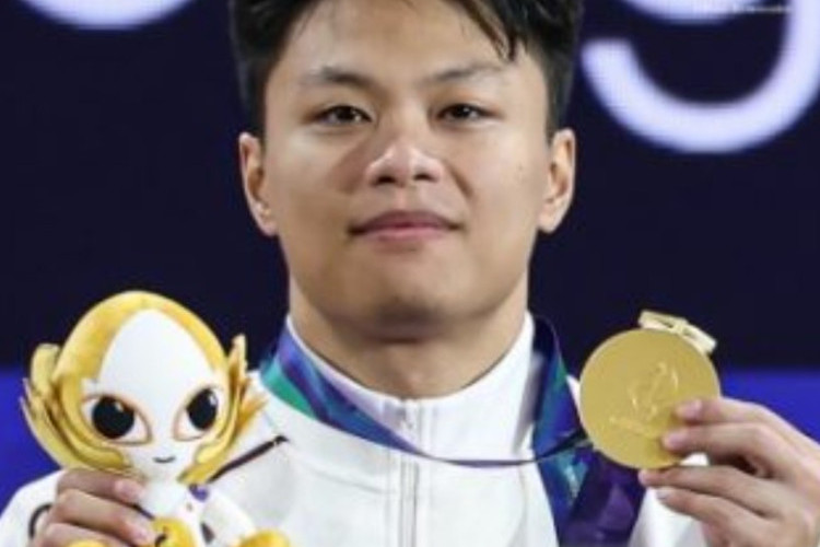 Profil dan Biodata Rahmat Erwin Abdullah, Harumkan Nama Bangsa! Lifter Indonesia yang Bawa Pulang Emas Kedua Asian Games 2026