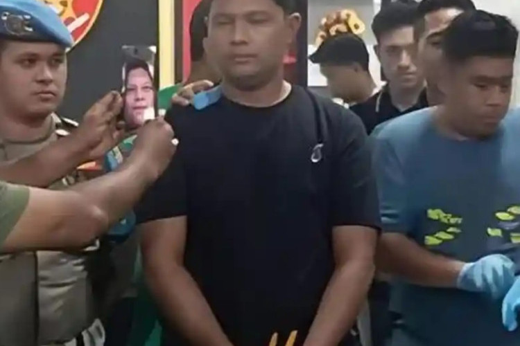 UPDATE! Polisi Ungkap Motif Oknum Anggota yang Rampok Toko Emas di Tapaktuan Aceh, Diduga Terdesak Masalah Ekonomi