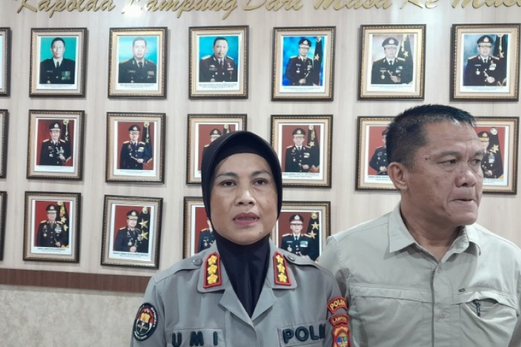 Ketahuan Ngamar! Oknum Dosen UIN Lampung Digrebek Warga, Sebut Sering Bawa Wanita di Rumahnya