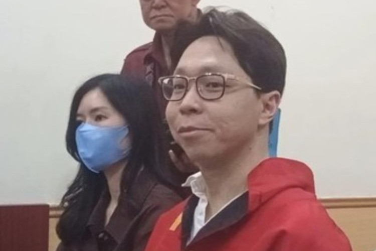 Sidang Richard Lee Memanas! Kuasa Hukum Soroti Sanksi Pelanggaran Label Suplemen