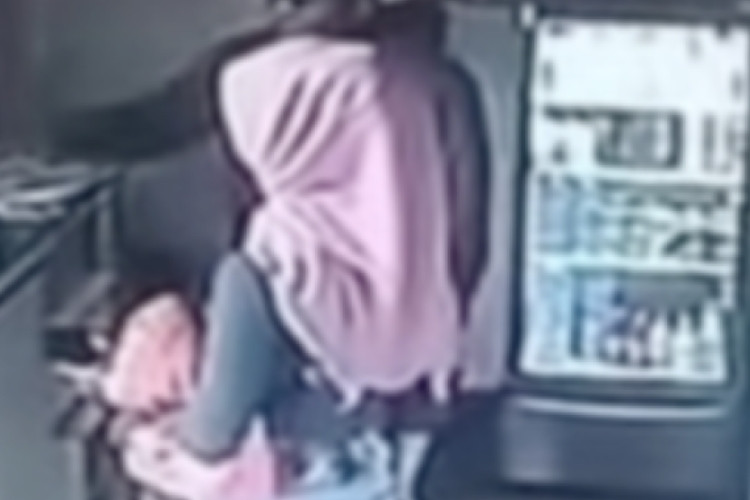 Siapa Laki Laki yang Bersama Anti Puspita Sari di Hotel, Ini Wajahnya yang Terekam Jelas di CCTV!