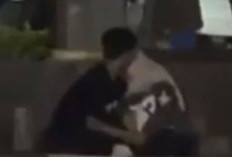 Viral Video Sejoli Bermesraan Secara Intim di Bundaran GKB Gresik, Pelaku Bikin Klarifikasi Tentang Perbuatannya
