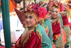 Urutan Gerakan Tari Indang yang Baik dan Benar, Cocok Untuk Pentas Acara Kemerdekaan!