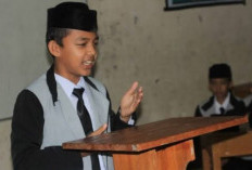 Contoh Teks Pidato Santri Salafi tentang Kemuliaan Ilmu, Singkat Padat dan Sarat Akan Makna