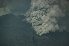 Erupsi Gunung Lewotobi Laki – Laki NTT Muntahkan Abu Vulkanik 900 Meter BMKG Tetapkan Status WASPADA atau Level II