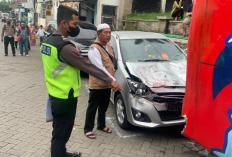 Nahas! Begini Kronologi 6 Pelajar Rombongan MTsN 1 Kediri Tergencet Mobil-Bus di Gresik