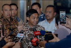 Menhut Raja Juli Tegaskan Sudah Kembalikan Amplop Bupati Kuansing, KPK Kini Tetap Lakukan Penyelidikan!