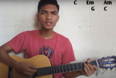 Kunci Gitar Lagu Karo Lanai Meteh Tumburen, Download Video Tutorialnya Juga!