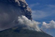 Sejarah Letusan Gunung Ile Lewotolok di NTT, Aktif Sejak Tahun 1660! Kali Ini Meletus Lagi 2 Kali