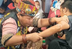 VIRAL! Pijat Ida Dayak yang Katanya Bisa Menyembuhkan Berbagai Penyakit Ringan Hingga Kronis Secara GRATIS
