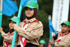 Cara Pasang Bet Pramuka untuk Anak SMA Putri, Jangan Sampai Salah Tempel Ya!