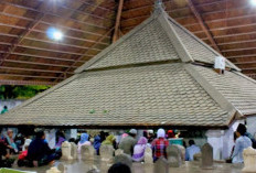 Rute Ziarah Wali 5 Jawa Timur yang Wajib Kamu Kunjungi, Jadi Wisata Religi Gratis yang Cocok Untuk Menenangkan Hati dan Pikiran 