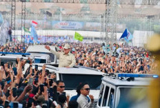 Prabowo Sahkan Keppres Satgas Mitigasi PHK di Hari Buruh, Lindungi Hak Korban Pemutusan Kontrak Kerja!