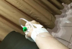 Kumpulan Gambar Prank Tangan Diinfus di Rumah Sakit, Bikin Ketar-ketir Doi yang Cuekin Kamu