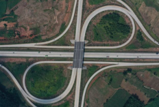Jalan Tol Terpanjang di Indonesia Adalah? Terbentang dengan Panjang 371,5 Kilometer