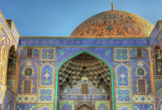 Kombinasi Paduan Warna Masjid yang Bagus Hadirkan Atmosfer yang Nyaman Buat Beribadah 