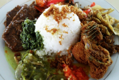 Rekomendasi Rumah Makan Nasi Padang Murah Mulai dari Rp10.000 Aja, Perut Kenyang Hati Senang