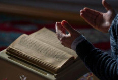 Doa Khatam Qur'an Versi Panjang dan Pendek (Tulisan Arab, Latin, dan Terjemahnya)