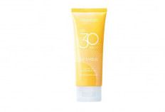 7 Rekomendasi Sunscreen Wardah SPF 30 yang Bagus dan Murah Untuk Kulit Remaja yang Sensitif dan Berjerawat